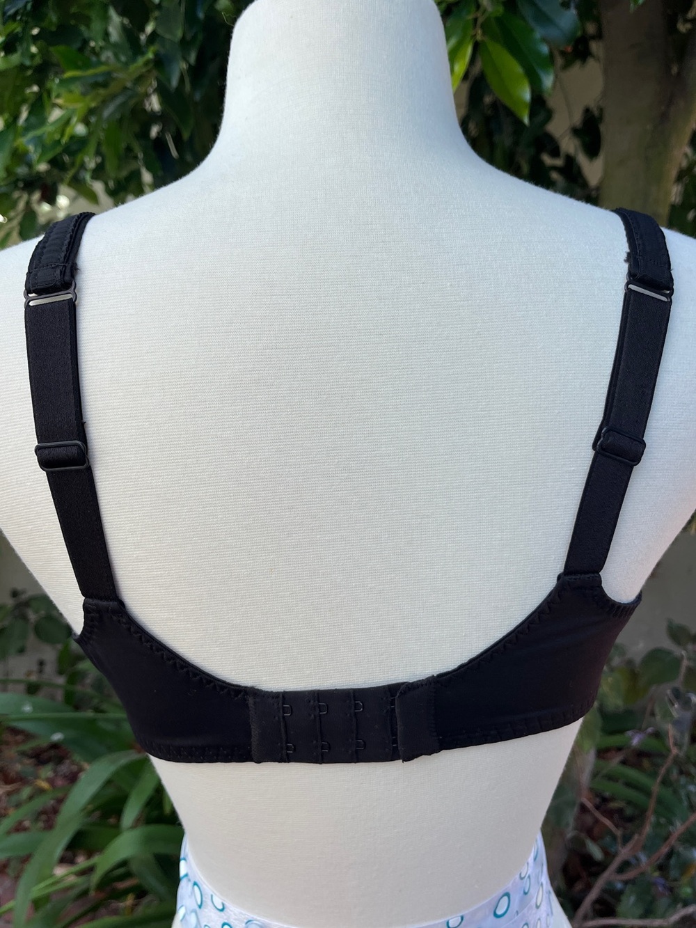Maison LeJaby 36C Black Lace Underwire Bra with Sheer Mesh Accents - Picture 8 of 14
